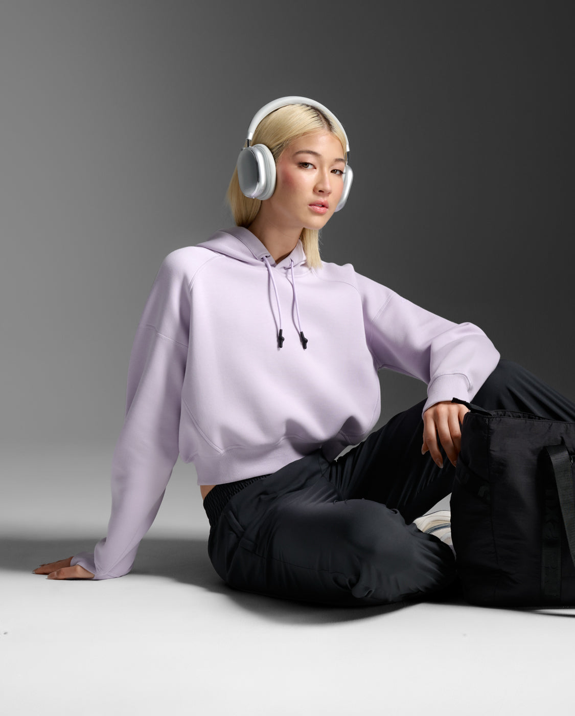 W Form Smooth Spacer Crop Hoodie 女士 舒適輕柔保暖短版機能連帽上衣|淺紫