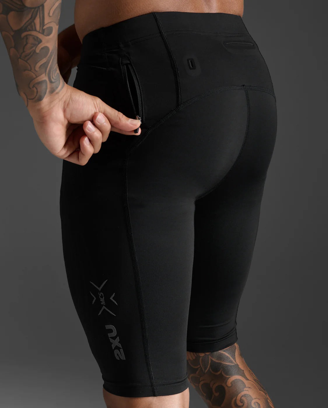 Light Speed Compression Shorts 男士 輕盈奔馳MCS壓縮短褲|黑