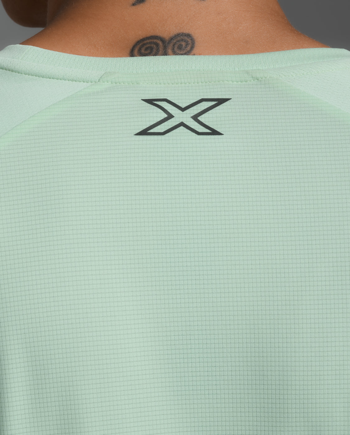 M Aero Long Sleeve 男士 暢跑防曬快乾長袖上衣 | 綠