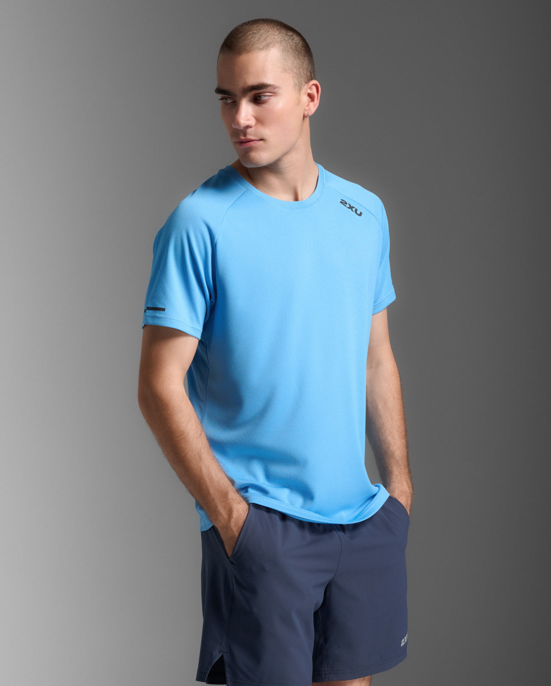 M Aero Tee  男士 暢跑輕盈吸濕排汗短袖運動T恤|藍