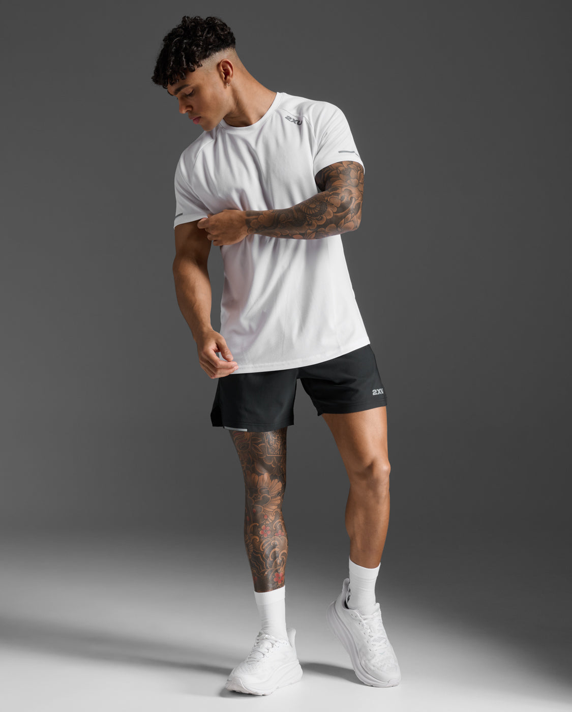 M Aero Tee 男士 輕盈吸濕排汗短袖運動T恤|白