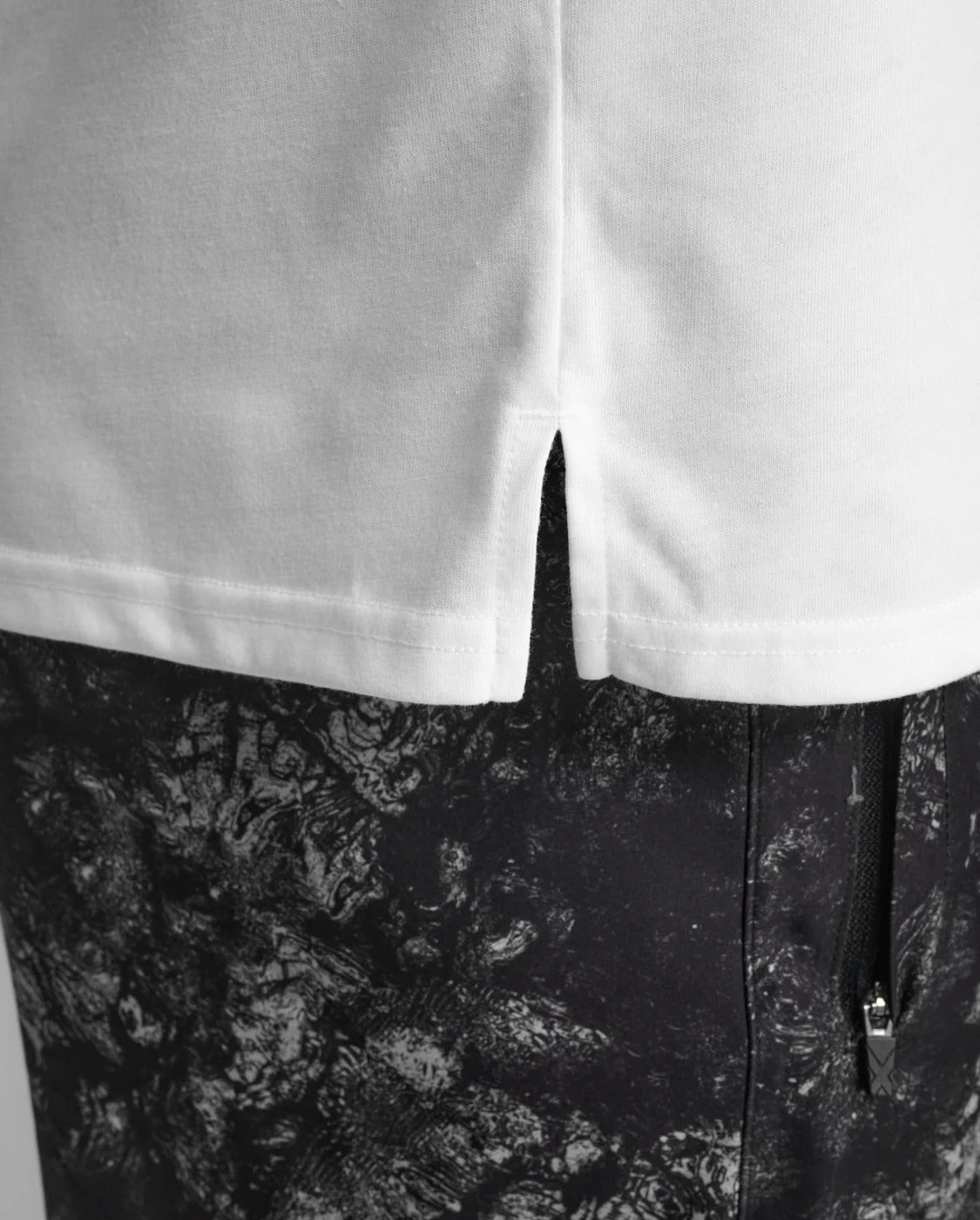 M Contender Tee 男士 挑戰者速乾機能短袖運動T恤|白