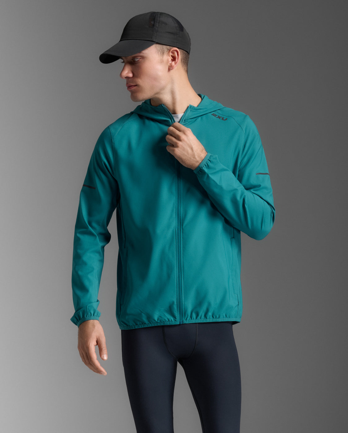 M Aero Jacket 男士 暢跑輕量防潑水機能夾克 | 森林綠