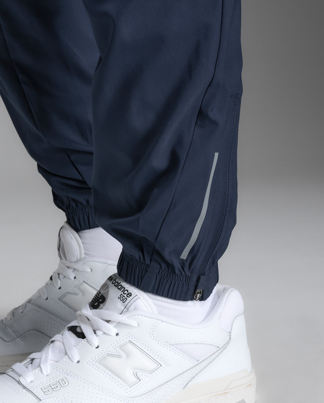 M Aero Woven Jogger 男士 輕盈舒適快乾涼感訓練長褲 | 午夜藍