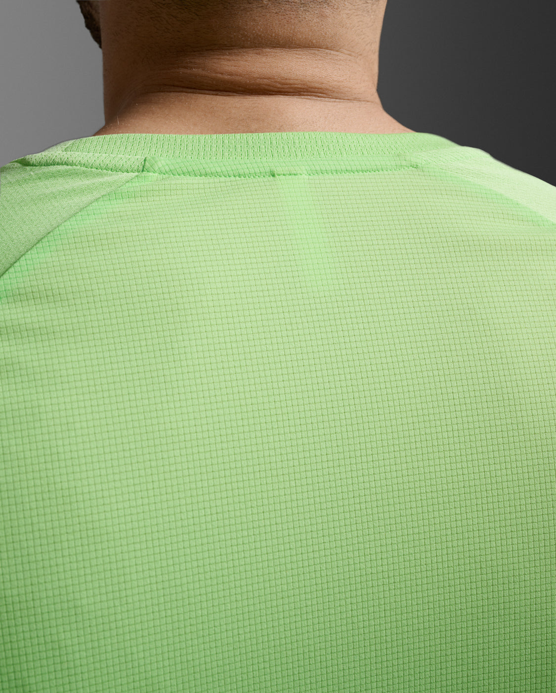 Aero Mesh Long Sleeve 男士 運動長袖上衣|螢光綠