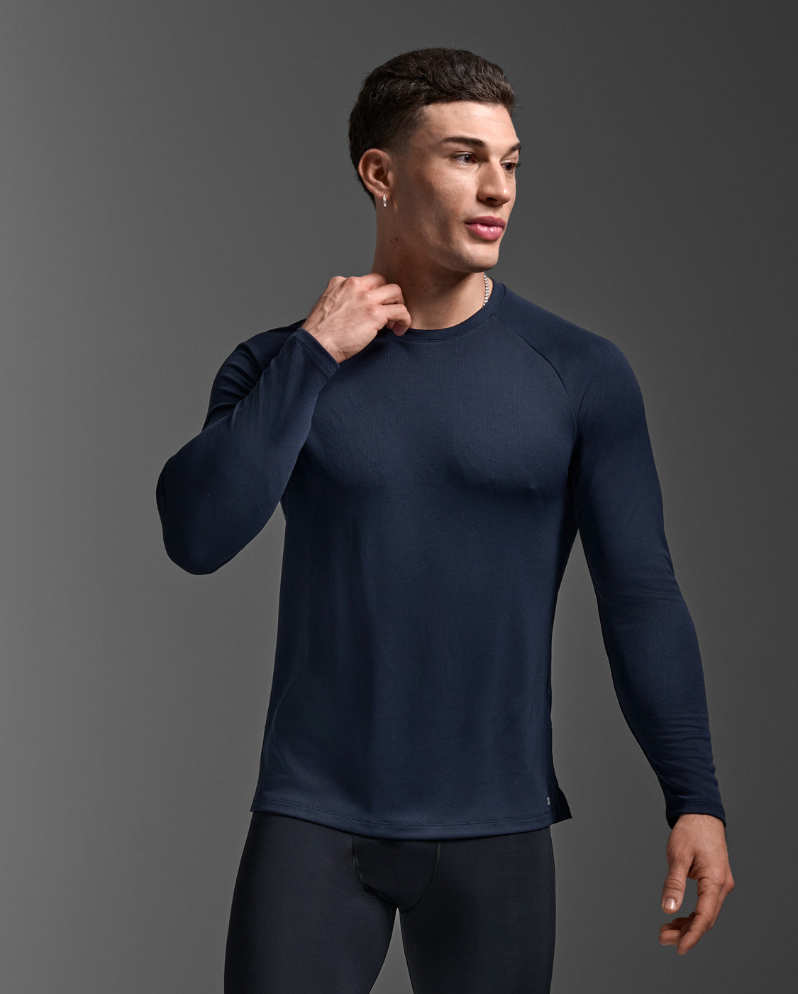 Aero Mesh Long Sleeve 男士 運動長袖上衣|深藍