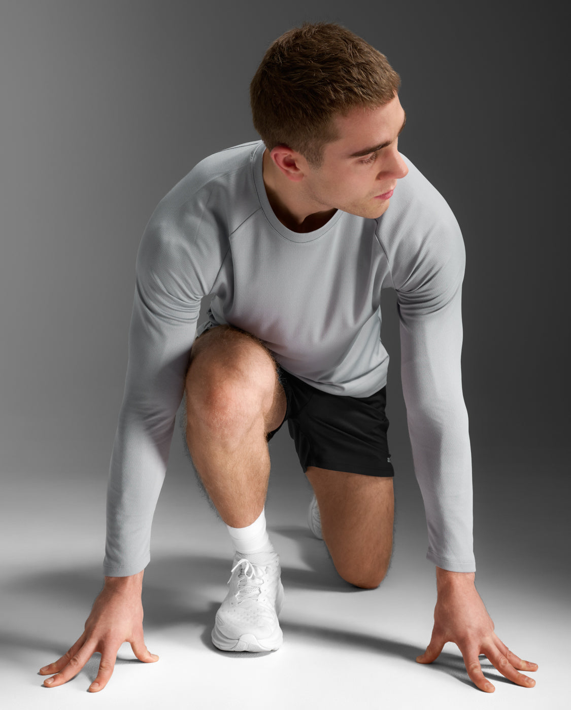 Aero Mesh Long Sleeve 男士 運動長袖上衣|淺灰