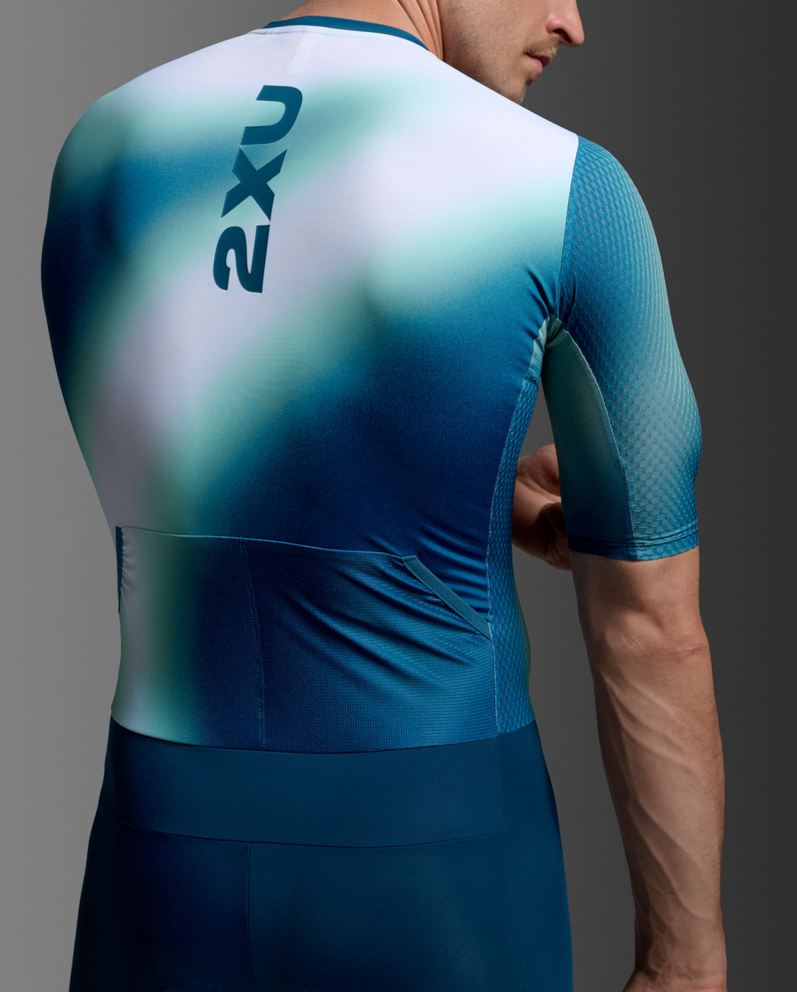 Aero Hex Sleeved Trisuit Men's Running Fluid Kinetic Athlete Combat Sleeved Triathlon Jacket | Midnight Blue
