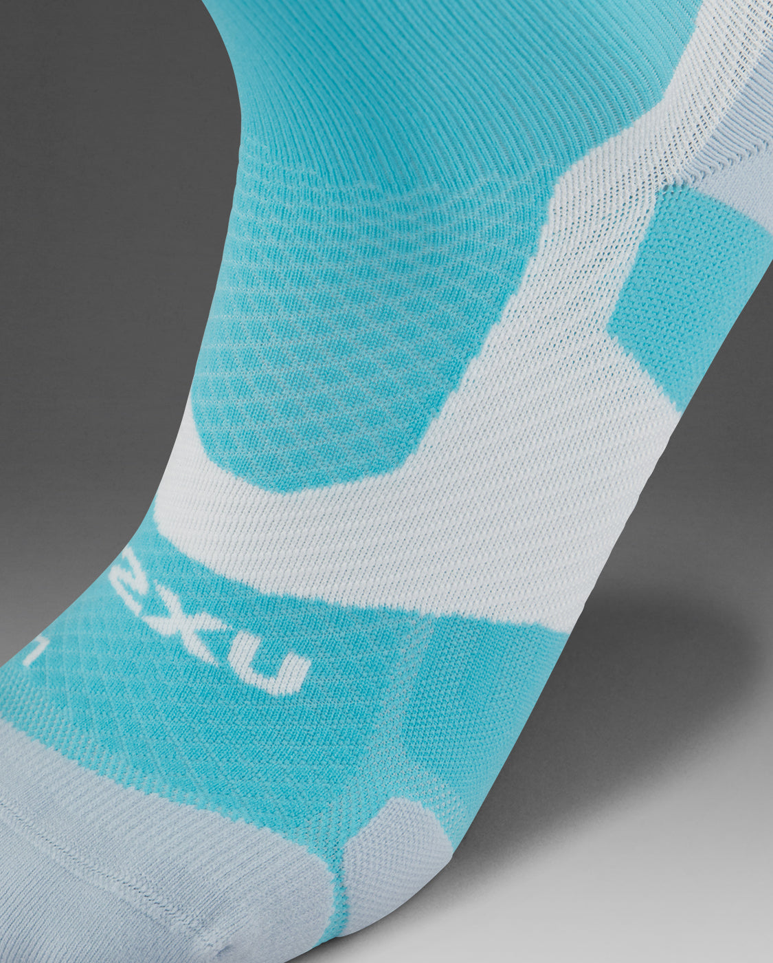 Vectr Light Cushion Crew Socks - Neutral, Lightweight, Stable, Shock-Absorbing, Mid-Calf Socks | Sky Blue