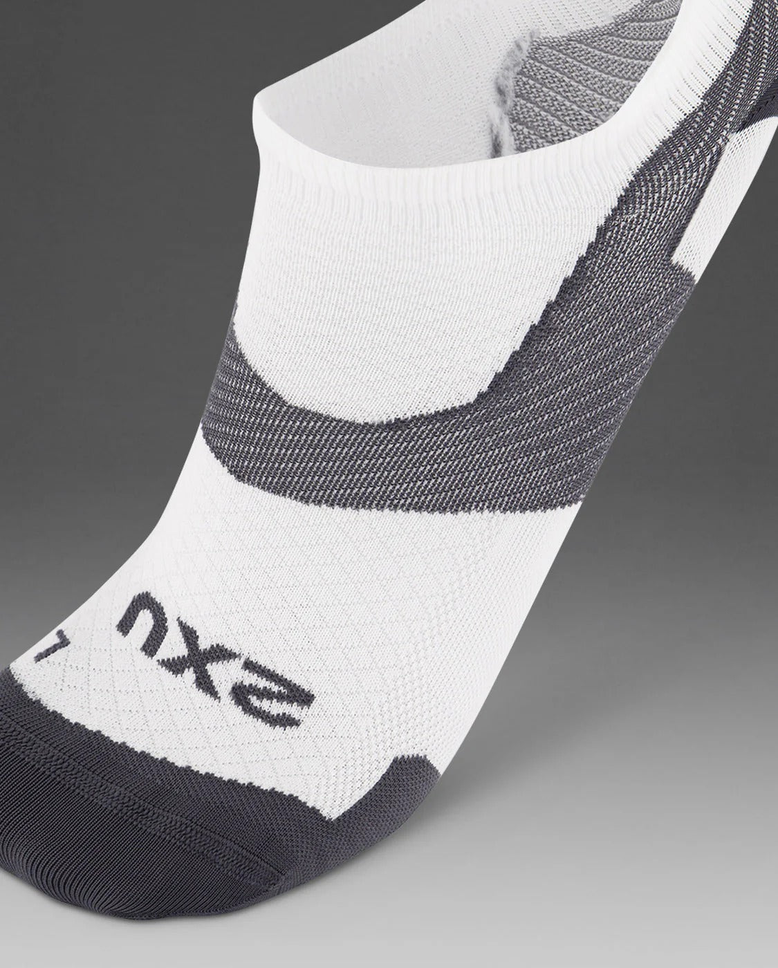 U Vectr Ultralight No Show Compression Socks 中性 輕量緩震足弓機能隱形壓縮襪|白