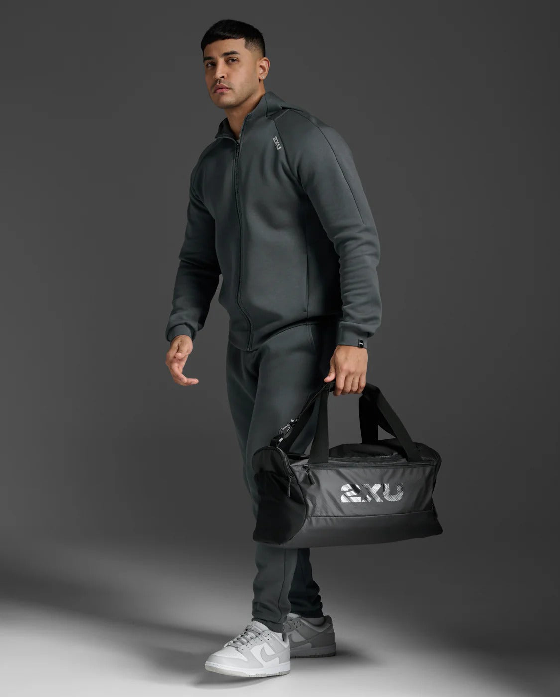 U Gym Bag 中性 大容量乾濕分離專業健身運動裝備包30L|黑