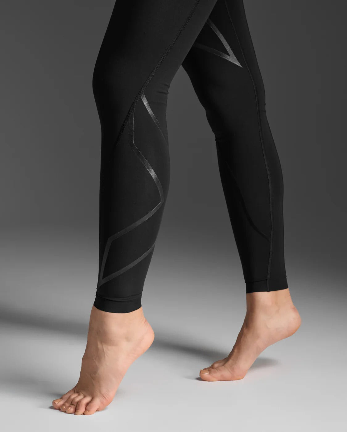 W Refresh Recovery compression Tights 女士 全長肌能恢復壓縮褲|黑
