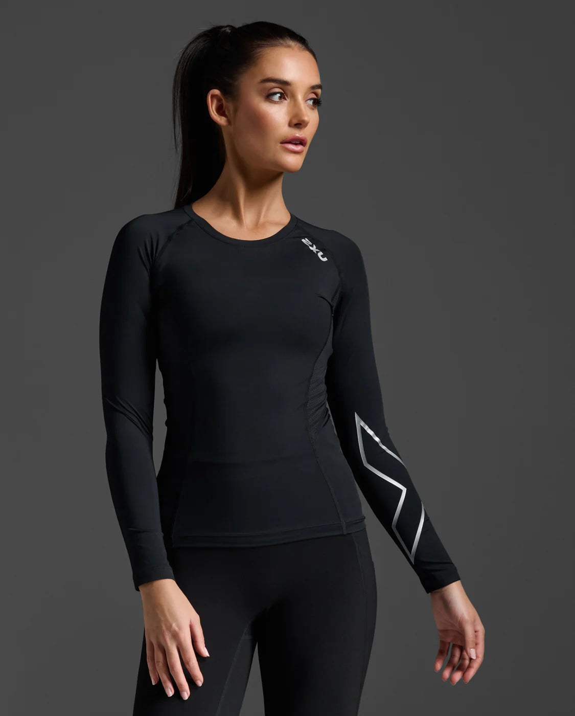 W Core Compression Long Sleeve 女士 長袖速乾核心壓縮上衣|黑/銀