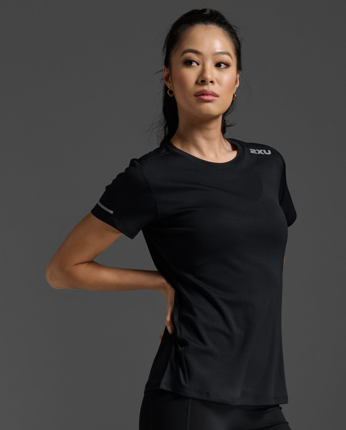 W Aero Tee 女士 輕盈吸濕排汗短袖運動T恤 | 黑