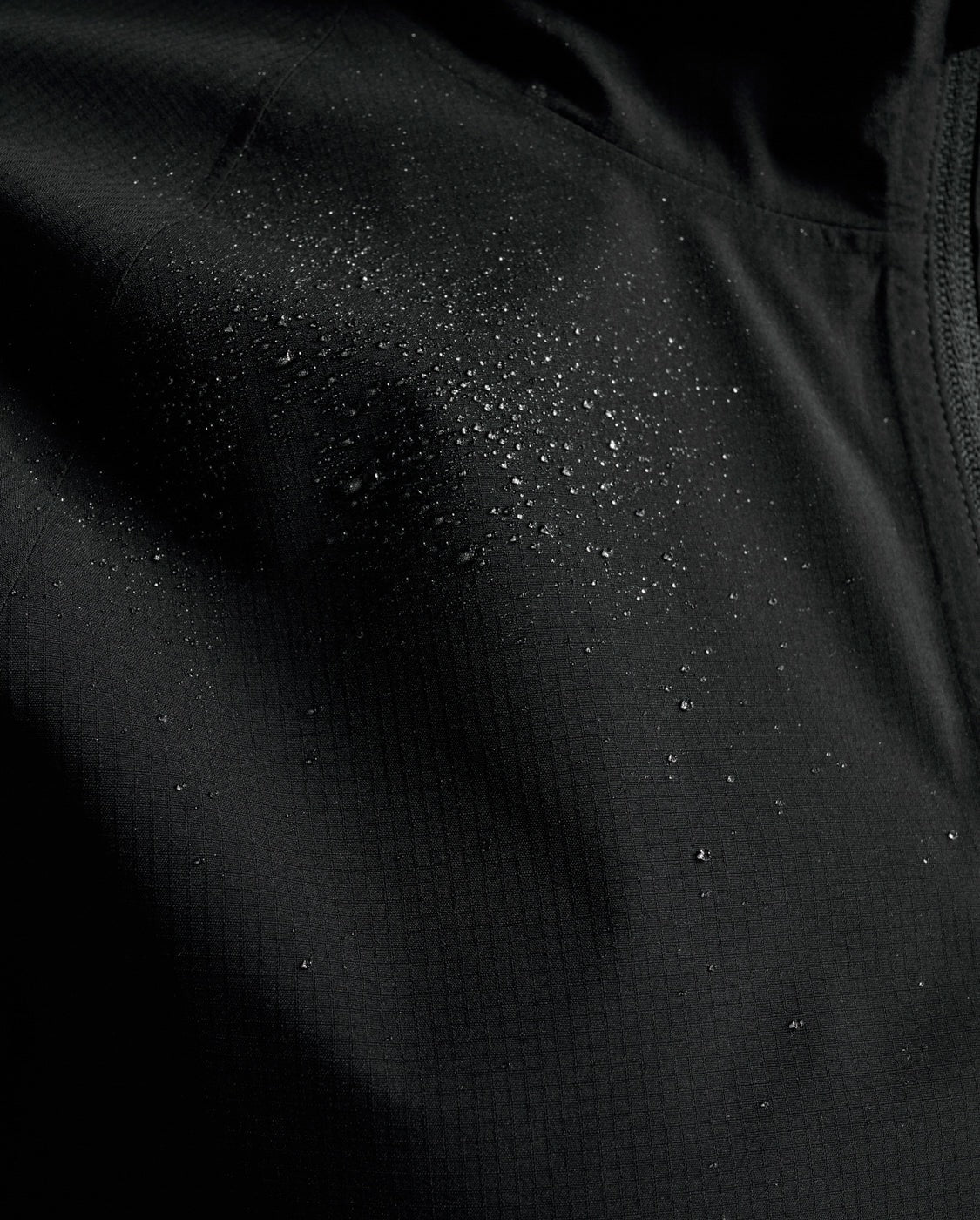 W Ignition Shield Waterproof Jacket 女士 防水保暖防護便攜收納全拉鍊連帽夾克|黑