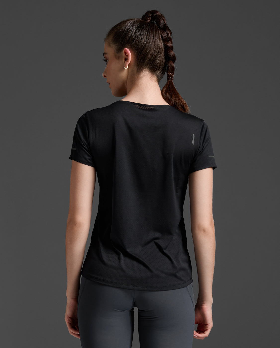 【限時優惠】W Light Speed Tech Tee 女士 輕盈奔馳進階快乾機能輕量舒適運動T恤|黑