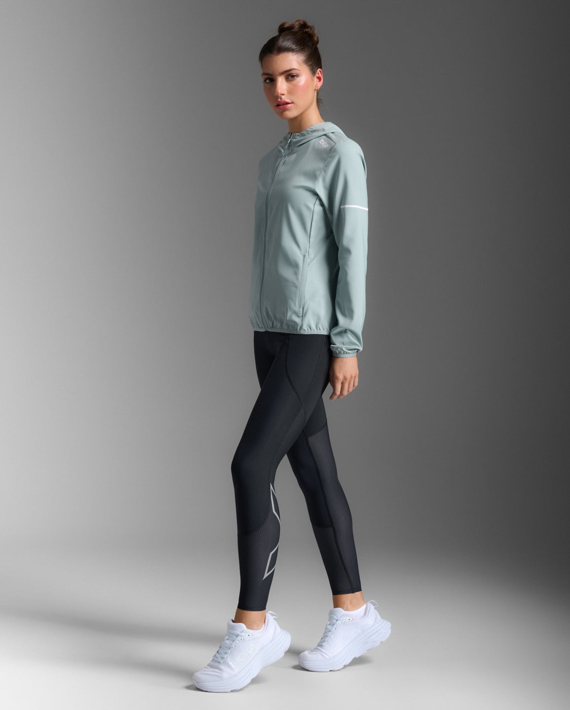 W Aero Jacket 女士 暢跑防風防潑水涼感機能外套 | 天藍