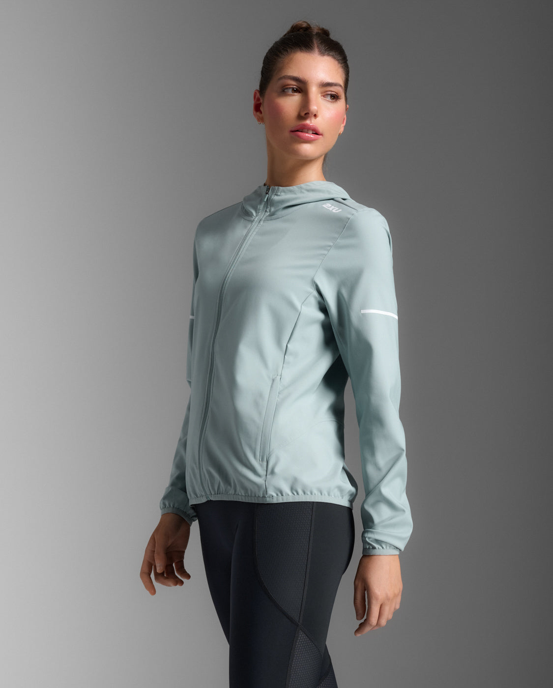W Aero Jacket 女士 暢跑防風防潑水涼感機能外套 | 天藍