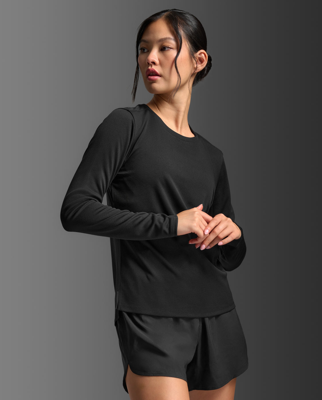 W Aero Long Sleeve 女士 暢跑透氣排汗快乾UPF防曬長袖運動上衣 | 黑