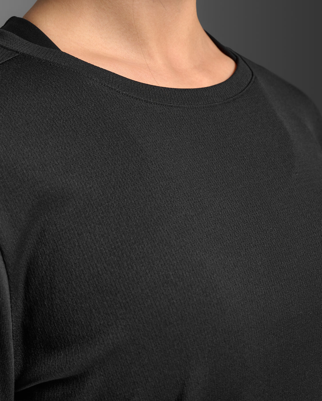 W Aero Long Sleeve 女士 暢跑透氣排汗快乾UPF防曬長袖運動上衣 | 黑