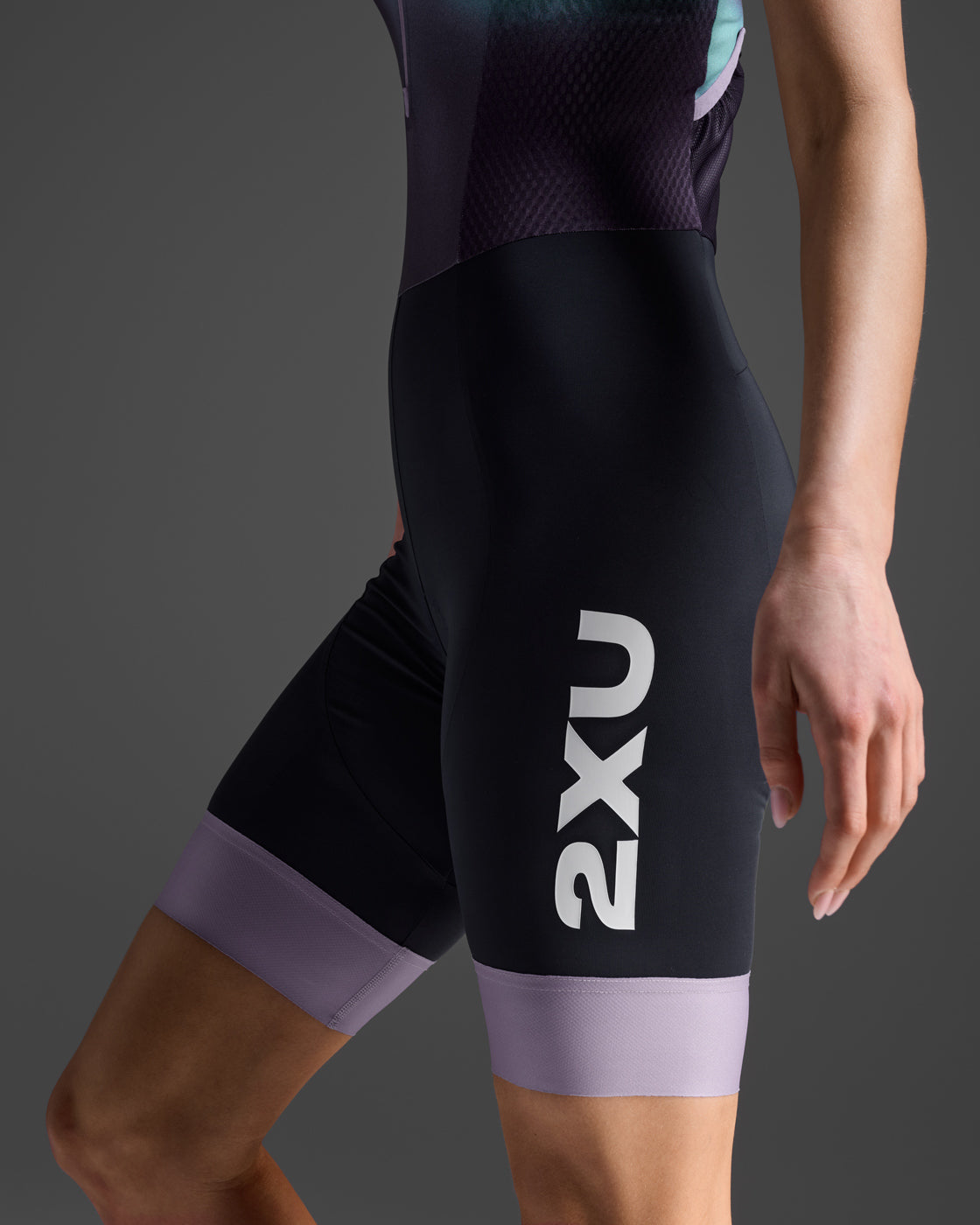W Aero Hex Sleeved Trisuit 女士 暢跑流體動能選手實戰有袖連體三鐵衣|午夜藍