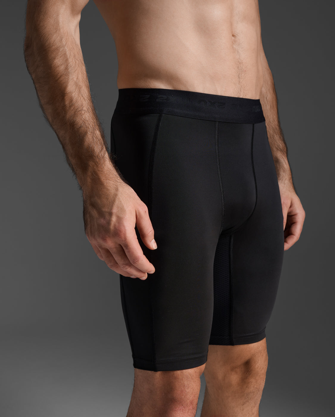 M Base Layer Compression Shorts 男士 基礎款內搭輕盈快乾壓縮短褲｜黑