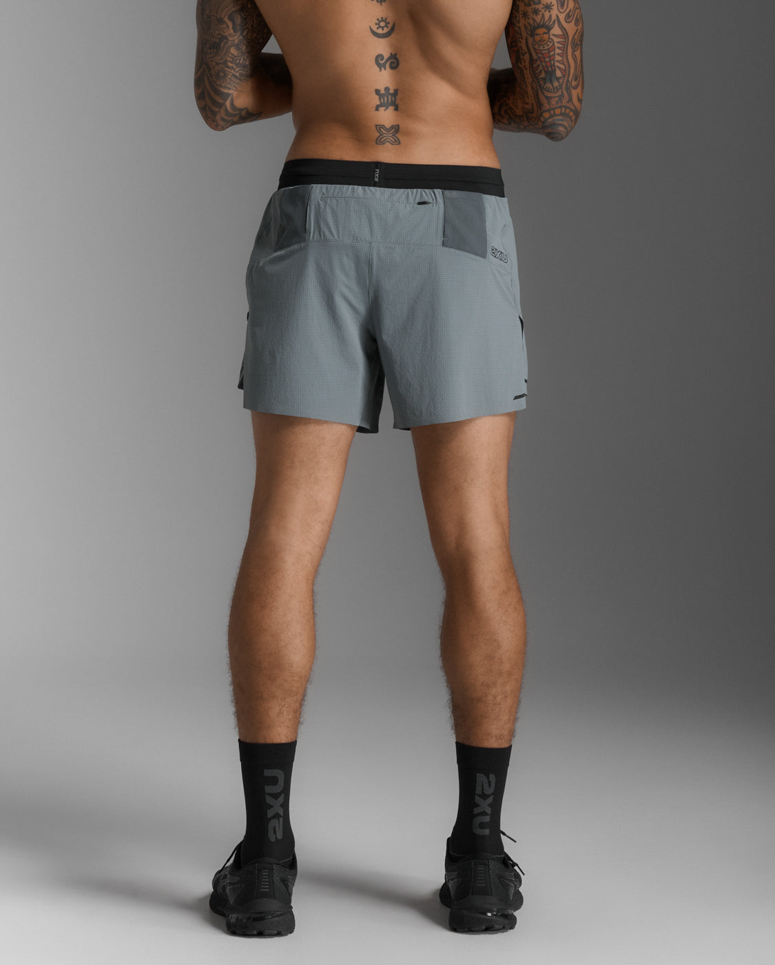 Light Speed Stash 5 Inch Short 男士 輕盈奔馳5吋收納訓練運動短褲｜淺灰