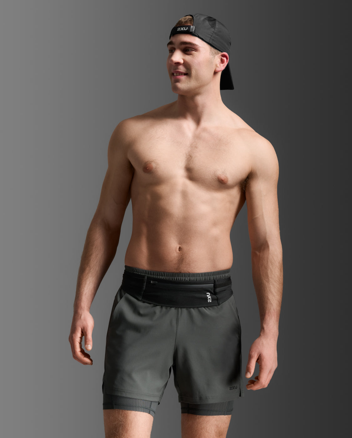 Aero Mesh 2-in-1 5 Inch Short 男士 雙層 5 吋運動短褲｜碳灰