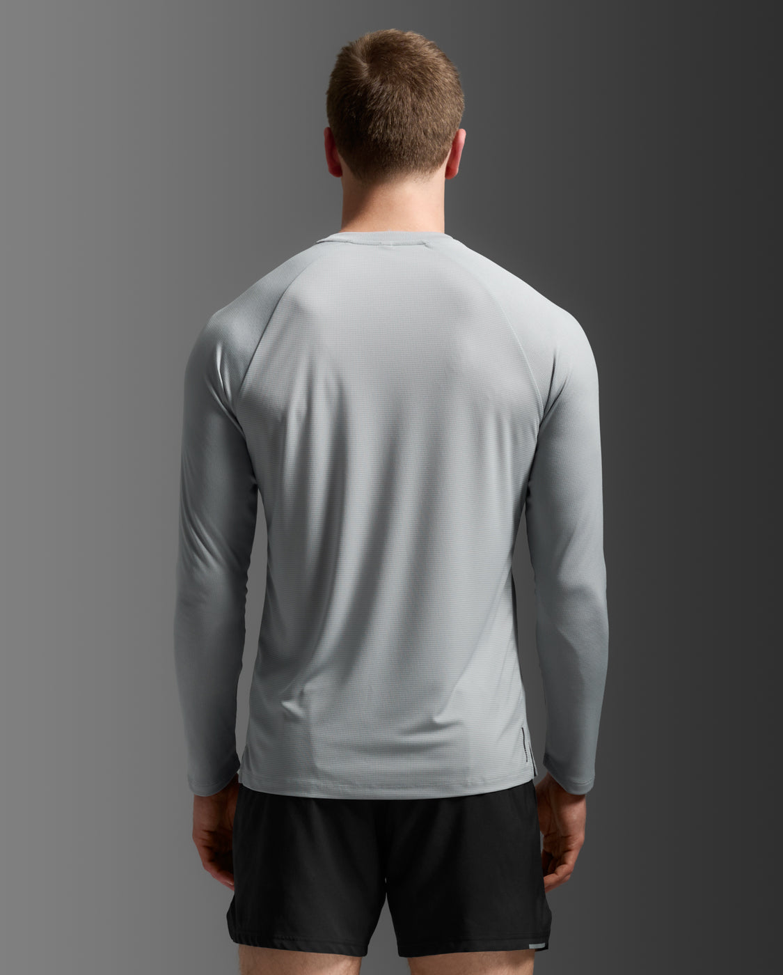 Aero Mesh Long Sleeve 男士 運動長袖上衣｜淺灰