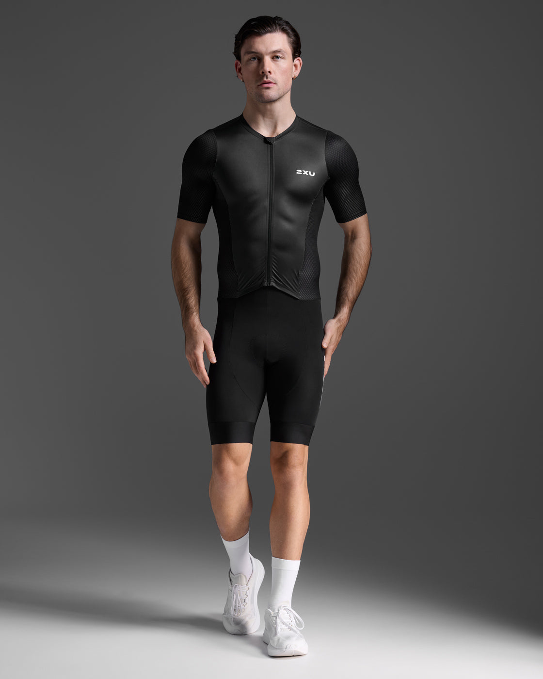 Aero Hex Sleeved Trisuit 男士 暢跑流體動能選手實戰有袖連體三鐵衣｜黑