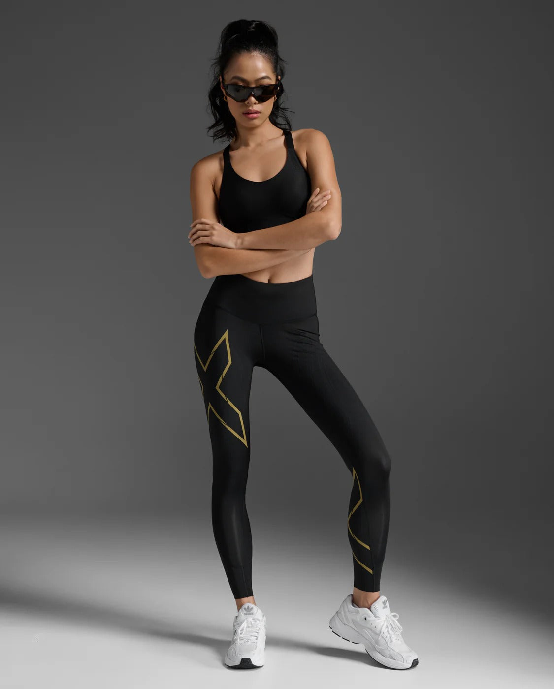 W Light Speed Mid-Rise Compression Tights 女士 全長中腰輕盈奔馳壓縮褲｜黑/金