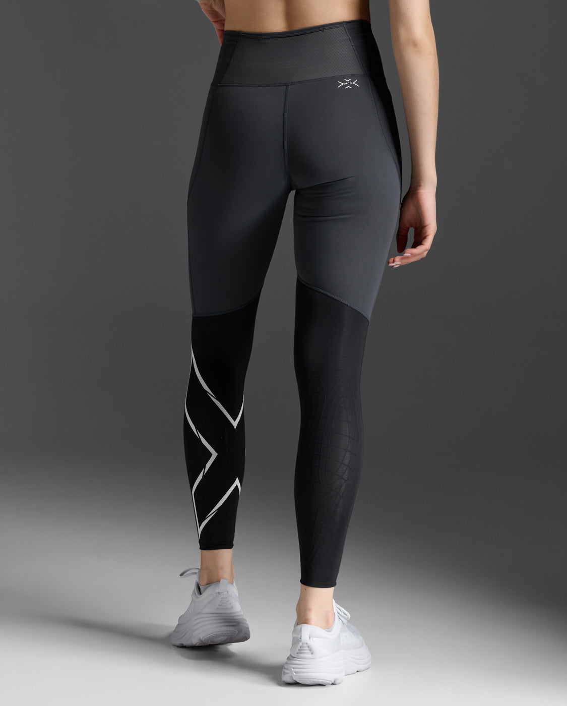 Light Speed React Hi-Rise Compression Tights 女士 全長中腰機能口袋輕盈奔馳壓MCS壓縮褲｜黑
