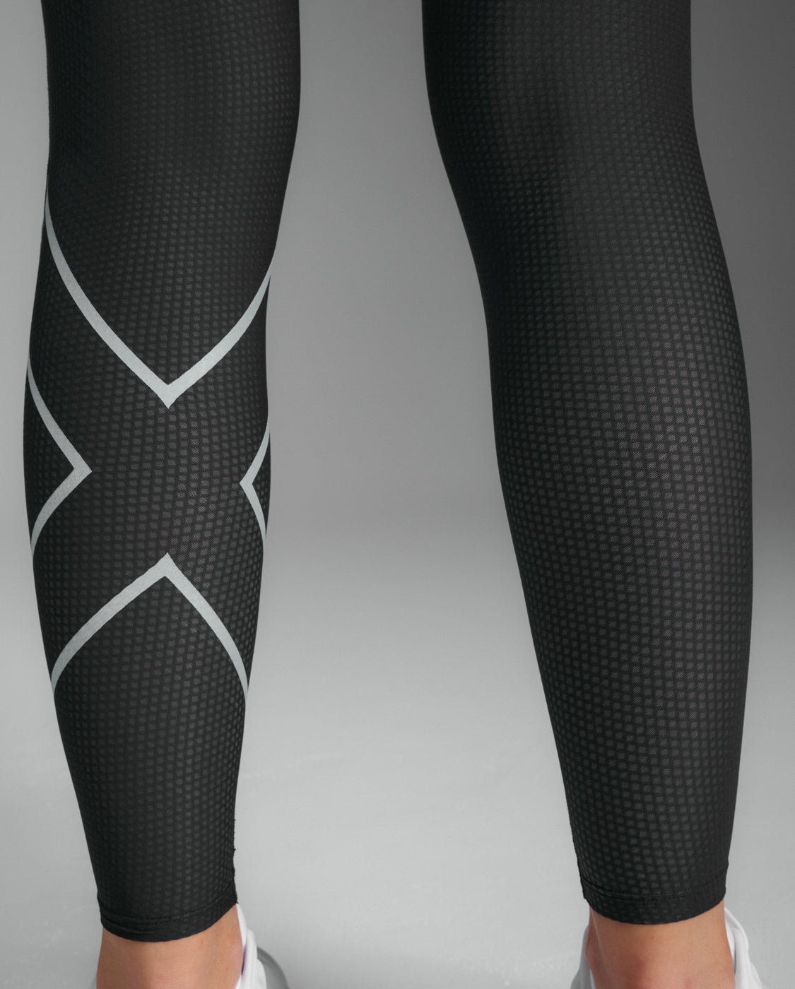 W Aero Mesh Hi-Rise Compression Tights 女士 暢跑高腰透氣多口袋機能壓縮褲｜黑