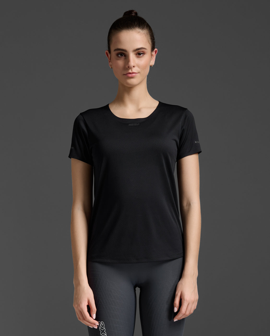 W Light Speed Tech Tee 女士 輕盈奔馳進階快乾機能輕量舒適運動T恤｜黑