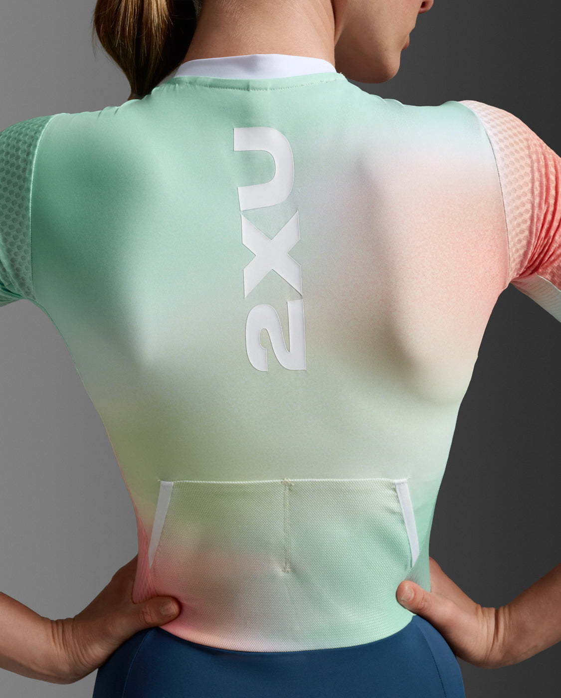Aero Hex Sleeved Trisuit 女士 暢跑流體動能選手實戰有袖連體三鐵衣｜粉橘/綠