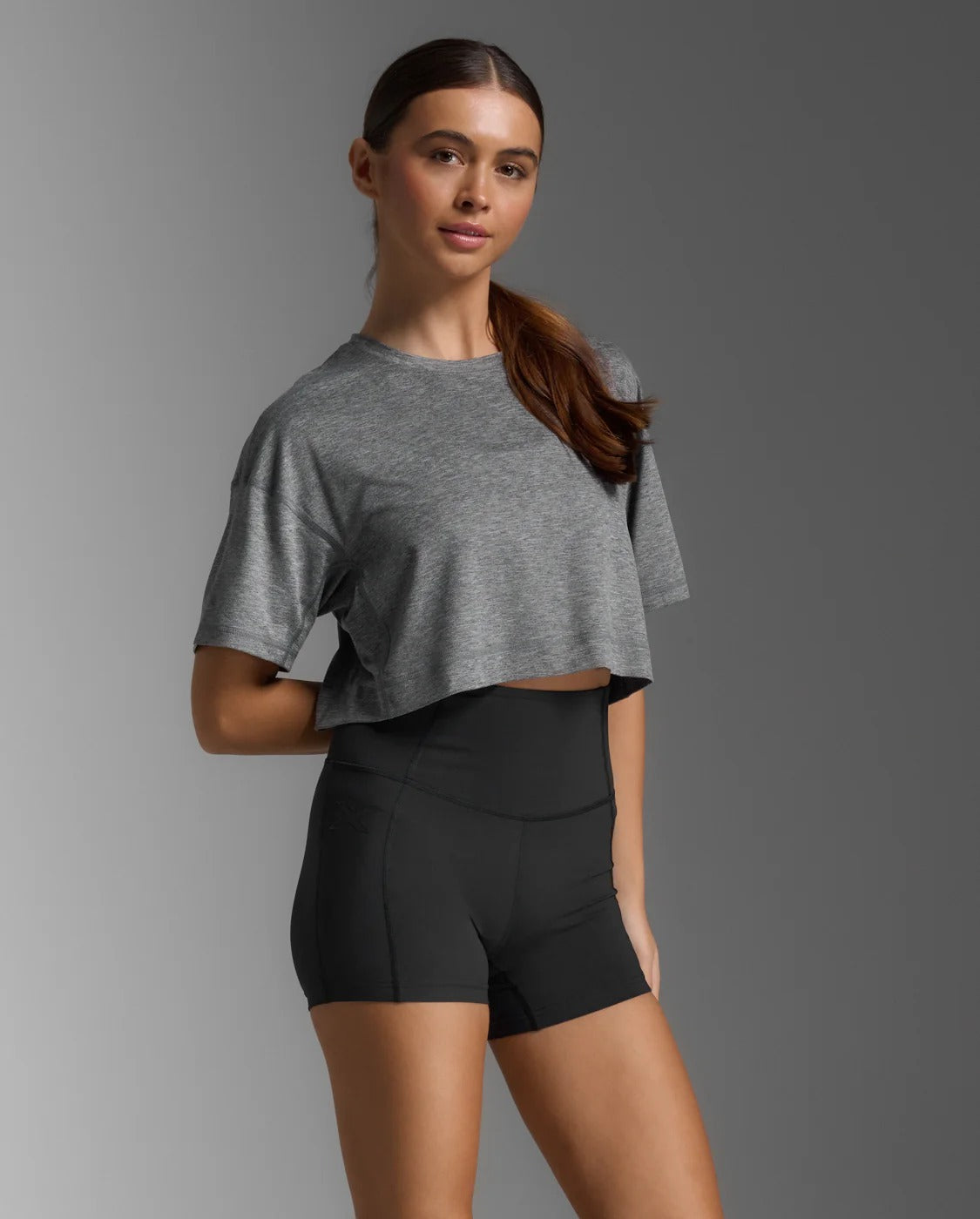 W Form Soft Jersey Crop Tee 女士 棉感舒適排汗短版短袖上衣｜灰